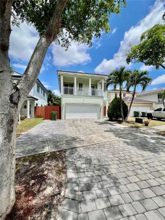 3141 NE 3rd Dr, Unincorporated Dade County, Florida 33033, image 1