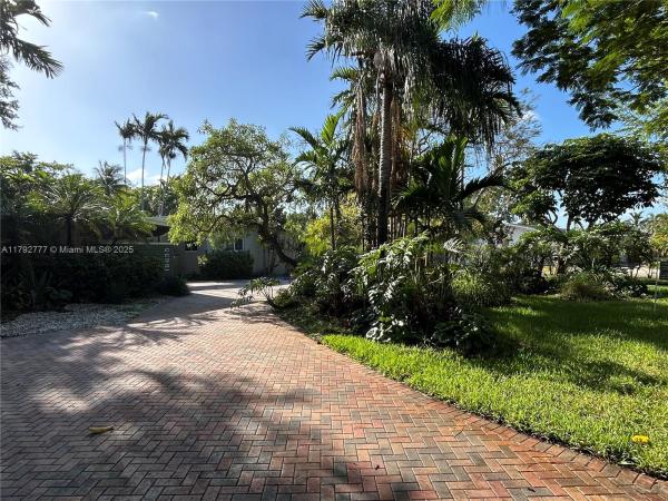 18655 NE 21st Ave, Unincorporated Dade County, Florida 33179, image 1