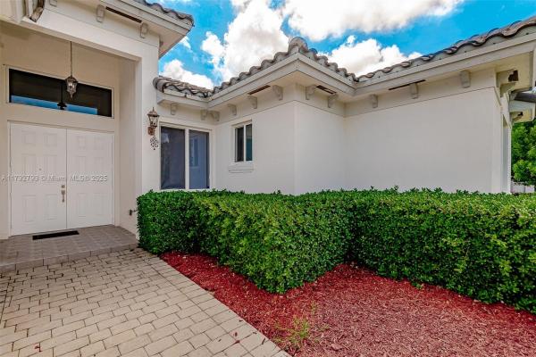 Palmetto Bay Estates, 9334 SW 173rd Ter, Palmetto Bay, Florida 33157, image 1