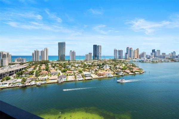 Mystic Pointe Tower 200, 19101 NE 36th Ct #2509, Aventura, Florida 33180, image 1