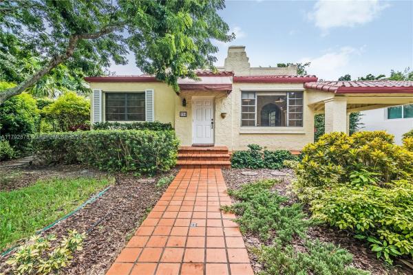 Coconut Grove, 234 Alesio Ave, Coral Gables, Florida 33134, image 3