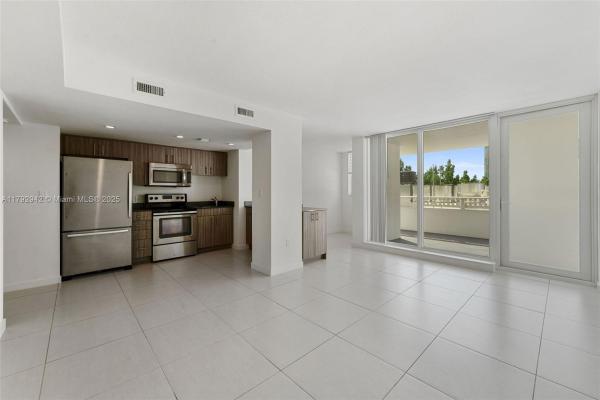Southgate Towers, 910 West Ave #0230, Miami Beach, Florida 33139, image 1
