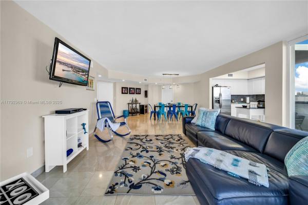 La Gorce Palace, 6301 Collins Ave #1708, Miami Beach, Florida 33141, image 1