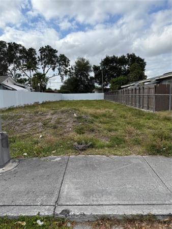 Hialeah Residential, 137 W 32nd St, Hialeah, Florida 33012, image 2