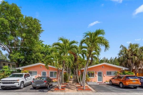 13185 Emerald Dr, North Miami, Florida 33181, image 3