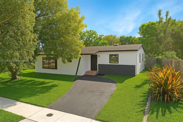 Twin Lakes South, 4118 NW 12th Ter, Oakland Park, Florida 33309, image 1