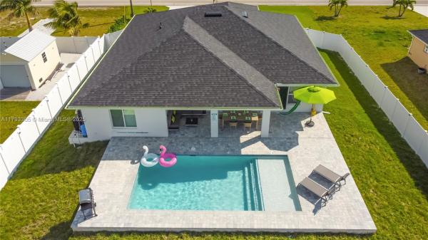 4405 Jacaranda Pkwy W, Cape Coral, Florida 33993, image 1
