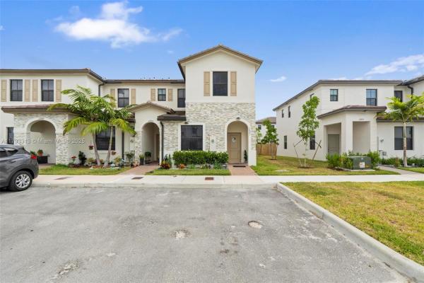 12901 SW 232nd Ln, Unincorporated Dade County, Florida 33032, image 1