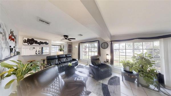 Margate Residential, 1424 E River Dr, Margate, Florida 33063, image 2