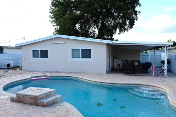 7000 SW 10th St, Pembroke Pines, Florida 33023, image 1