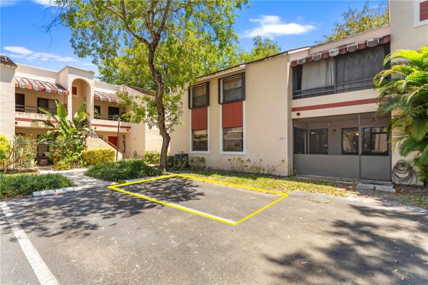 Quatraine, 20260 NE 3rd Ct #3, Ives Estates, Florida 33179, image 1