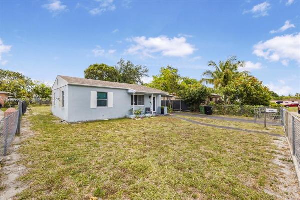 North Shore Heights, 900 NW 130th St, North Miami, Florida 33168, image 3