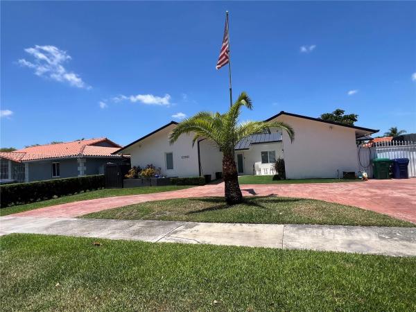 10433 SW 21st Ter, Unincorporated Dade County, Florida 33165, image 1