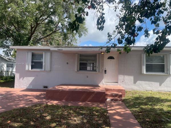 Linwood Gardens, 6437 Custer St, Hollywood, Florida 33024, image 3