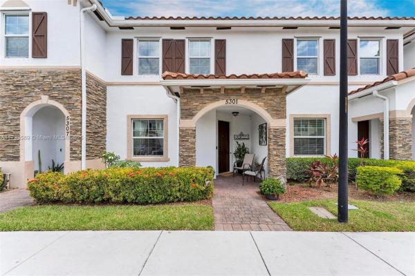 Charleston Commons, 5301 Ellery Ter, West Palm Beach, Florida 33417, image 2