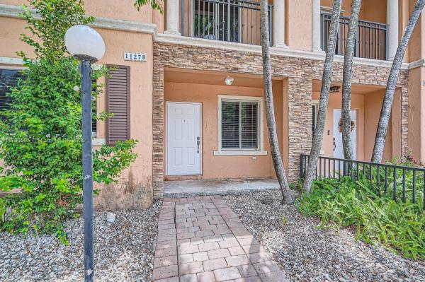 11278 SW 230th Ter, Miami, Florida 33170, image 1