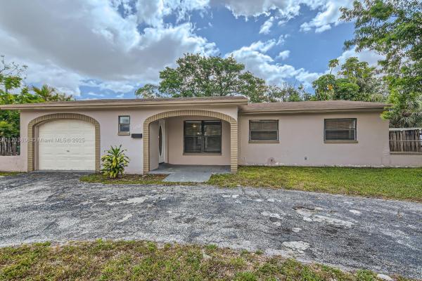 Flair, 1172 NW 46th Ave, Lauderhill, Florida 33313, image 3