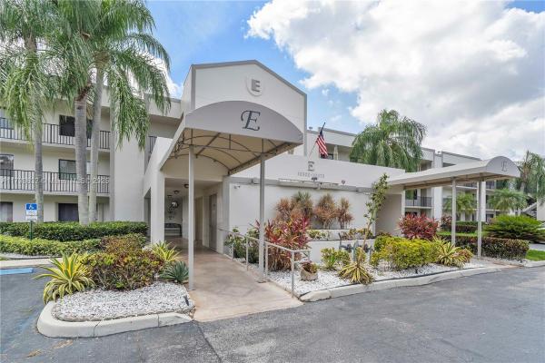 Clairmont, 10332 E Clairmont Cir #209, Tamarac, Florida 33321, image 2