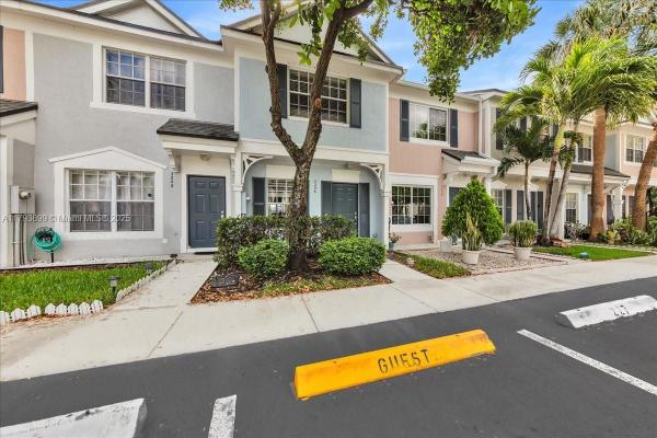 Fiesta, 3236 Festival Dr #227, Margate, Florida 33063, image 3