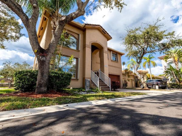 Emerald Courts, 16017 Opal Creek Dr, Weston, Florida 33331, image 1