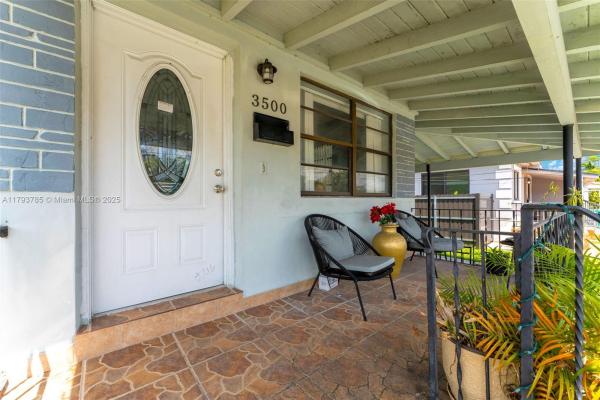 3500 SW 87th Pl, Unincorporated Dade County, Florida 33165, image 1