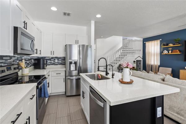 Manor Parc, 4859 NW 55th Pl, Tamarac, Florida 33319, image 1