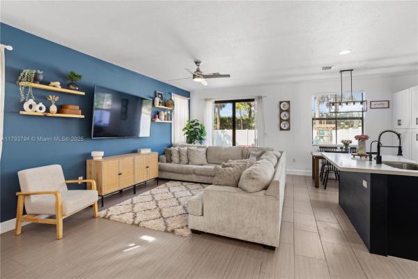 Manor Parc, 4859 NW 55th Pl, Tamarac, Florida 33319, image 2
