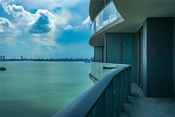 Bay Parc Plaza, 488 NE 18th St #1809, Miami, Florida 33132, image 1