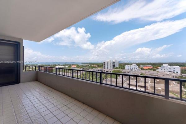 The EmeraldBay At Key Colony, 151 Crandon Blvd #926, Key Biscayne, Florida 33149, image 1