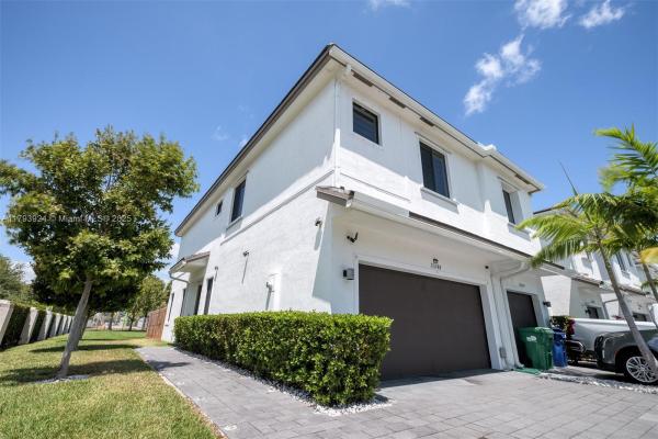 23588 SW 110th Ave, Unincorporated Dade County, Florida 33032, image 1