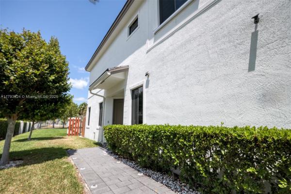 The Landings, 23588 SW 110th Ave, Kendall, Florida 33032, image 3