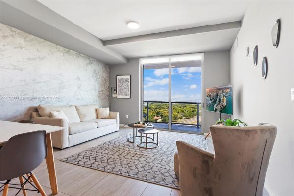 Quadro, 3900 Biscayne Blvd #N-813, Miami, Florida 33137, image 1