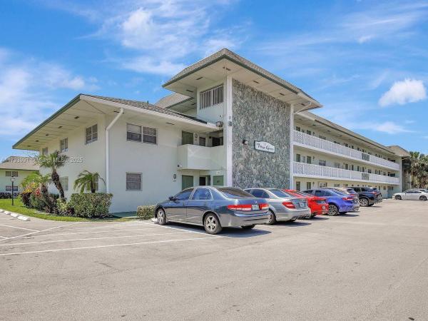 Village Green, 4200 NW 3rd Ct #134, Plantation, Florida 33317, image 1
