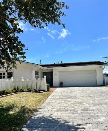 Knoll Ridge, 2070 NE 54th Ct, Fort Lauderdale, Florida 33308, image 1