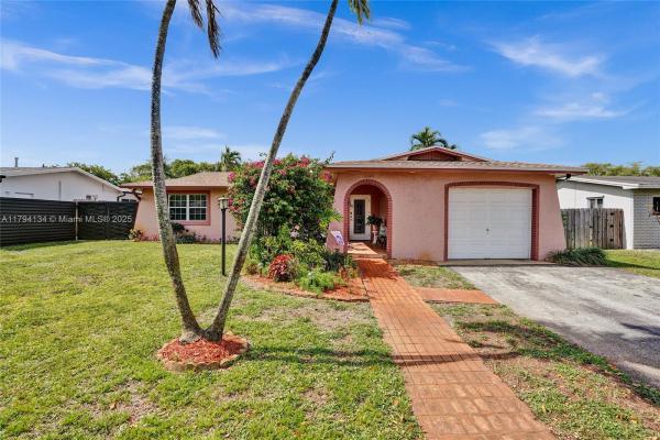 Pembroke Lakes, 11240 Sheridan St, Pembroke Pines, Florida 33026, image 1