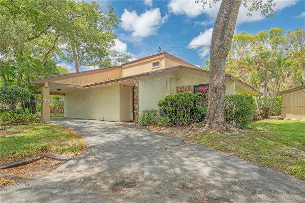 Villas At Woodmont, 8097 Royal Palm Cir, Tamarac, Florida 33321, image 1