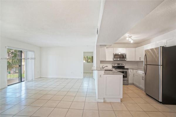 The Palms Of Pembroke, Pembroke Pines, Florida 33025, image 2