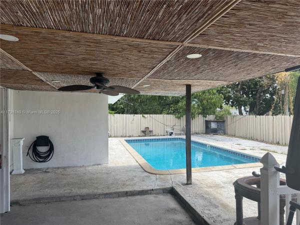 Carol City, 4430 NW 175th St, Miami Gardens, Florida 33055, image 3