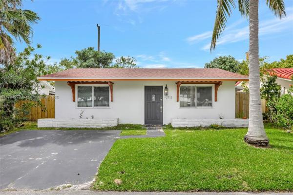 Tamarac Lakes North, 2712 NW 53rd St, Tamarac, Florida 33309, image 1