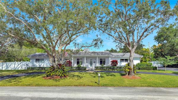 Mangowood, 8195 SW 151st St, Palmetto Bay, Florida 33158, image 1