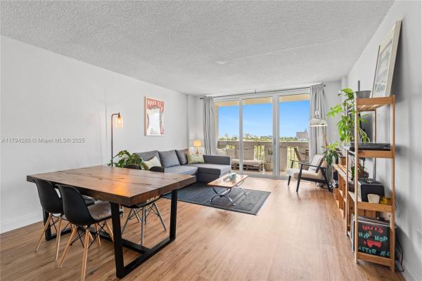 South Bay Club, 800 West Ave #926, Miami Beach, Florida 33139, image 1