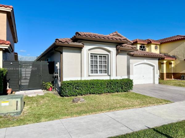 Highlands At Kendall, 9511 SW 155th Ave, The Hammocks, Florida 33196, image 2
