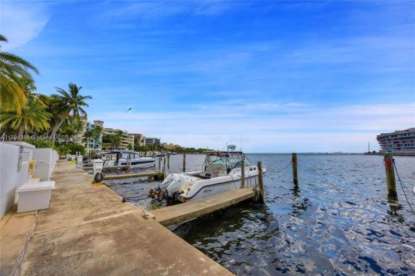 1600 South Bayshore Ln, 1600 S Bayshore Ln #8D, Miami, Florida 33133, image 3