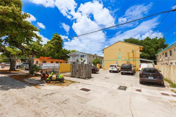 1613 NW 16th St #B, Miami, Florida 33125, image 1