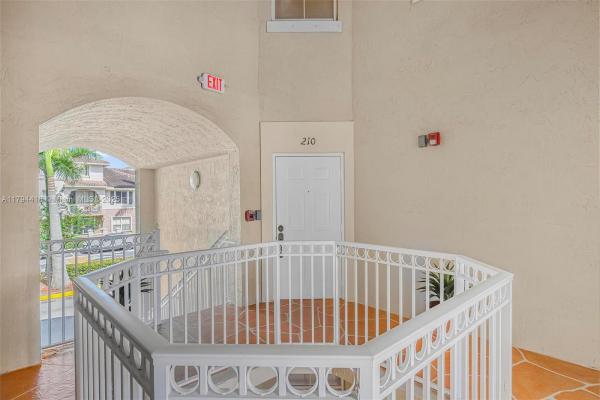 Century Park, 8970 W Flagler St #210, Fountainebleau, Florida 33174, image 3
