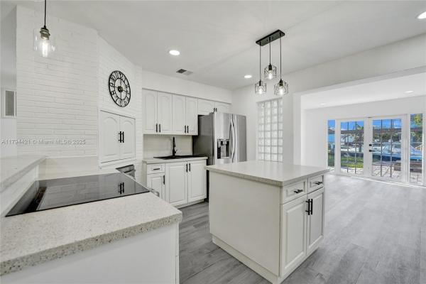 Avon Isles, 4611 SW 34th Ave, Dania Beach, Florida 33312, image 1