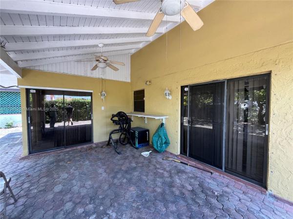 Lakes, Kendale Lakes, Florida 33183, image 3
