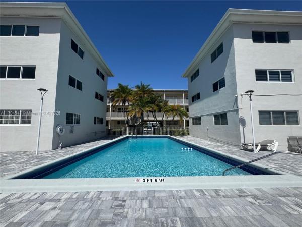 Woodlake, 462 Golden Isles Dr #301, Hallandale Beach, Florida 33009, image 1