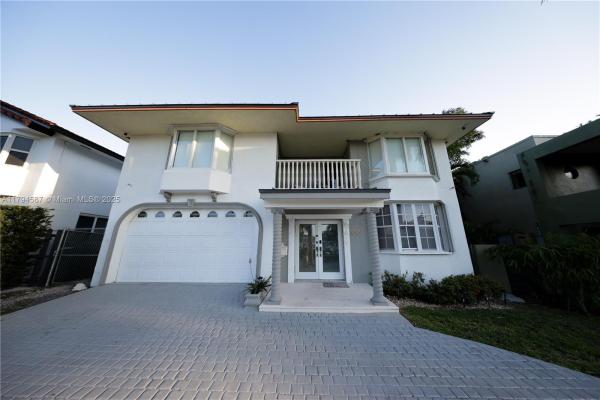 1230 NE 89th St, Unincorporated Dade County, Florida 33138, image 1
