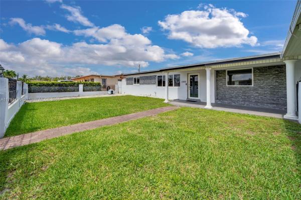 Manor Gardens, 1360 W 4th Ln, Hialeah, Florida 33010, image 1
